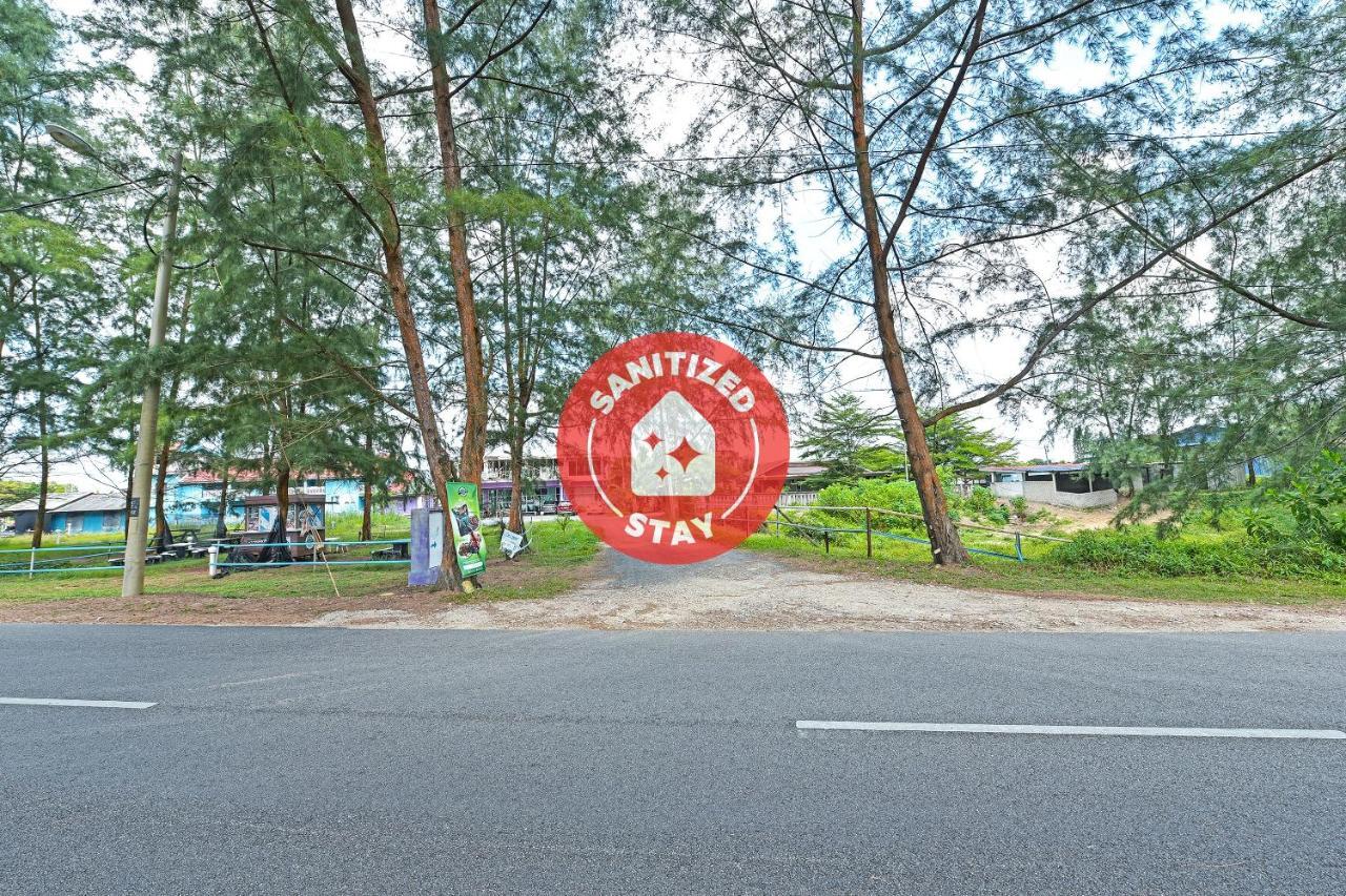 Oyo 90596 Casaria Inn Paka Kültér fotó