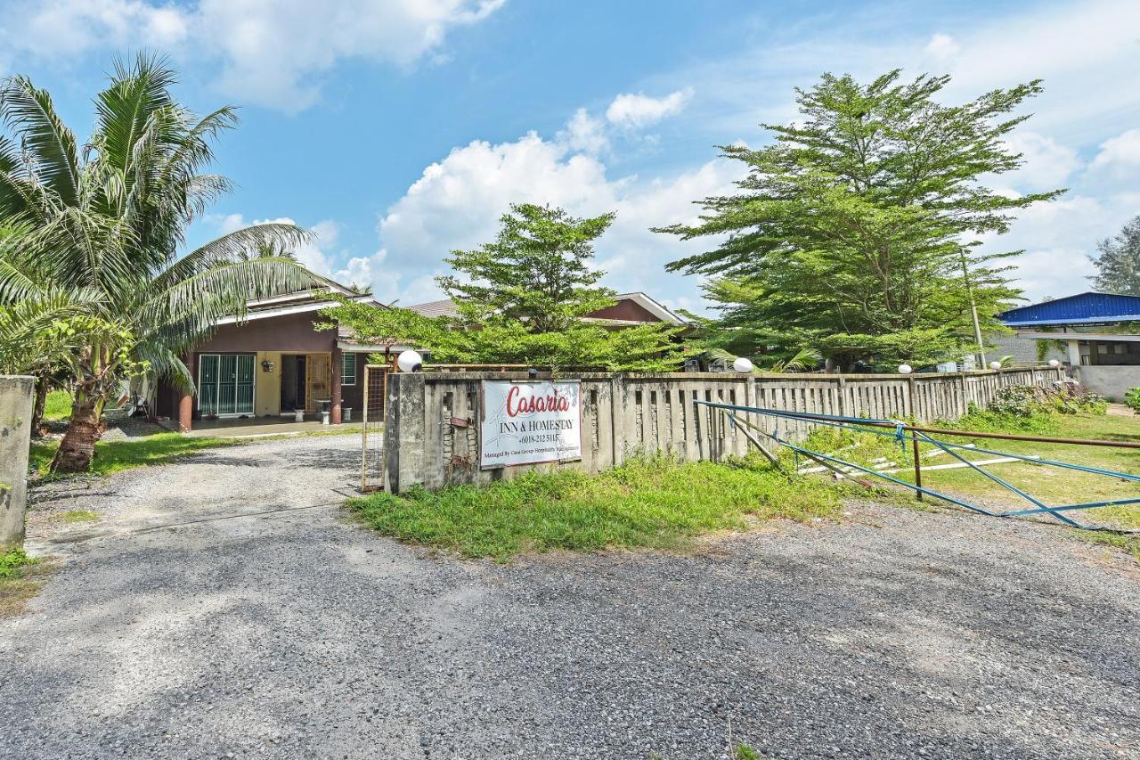 Oyo 90596 Casaria Inn Paka Kültér fotó